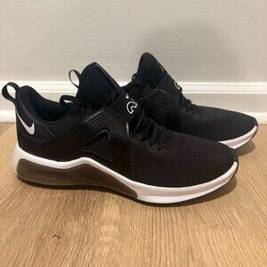 Nike Air Max Bella TR 5 Women's Training Shoe | Size 8